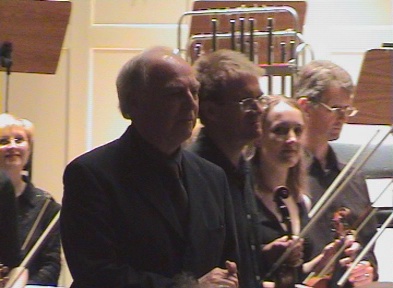 File:John Mcleod at the Queens Hall .jpg