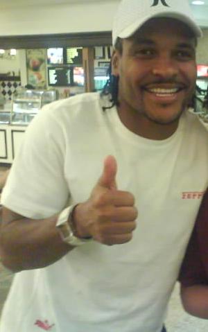 <span class="mw-page-title-main">Claiton (footballer, born 1978)</span> Brazilian footballer