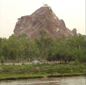 File:Sanglahill.JPG