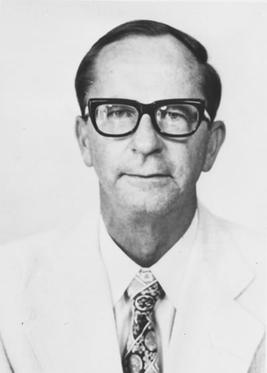 <span class="mw-page-title-main">Stanley Charles Seagrief</span> South African botanist and botanical illustrator (1927-1995)