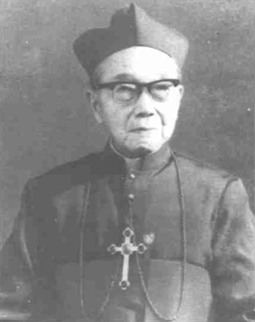 <span class="mw-page-title-main">Louis Zhang Jiashu</span> Chinese Jesuit, non-canonical bishop (1893–1988)