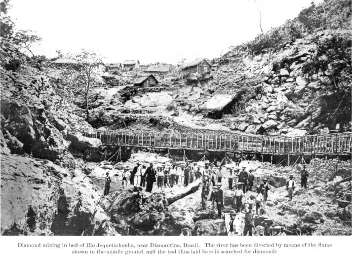 File:Diamond mining Diamantina II.jpg