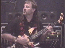 Gitarist Mark Warner