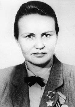 File:Mariya Karpovna Bayda portrait.jpg