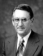 <span class="mw-page-title-main">Carlos E. Asay</span> American Mormon leader (1926–1999)