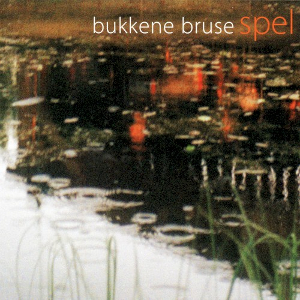 <i>Spel</i> 2004 live album by Bukkene Bruse