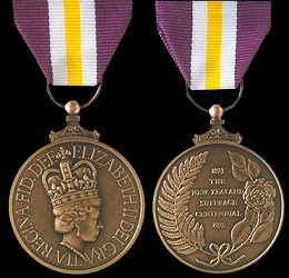 File:New Zealand Suffrage Centennial Medal 1993.jpg