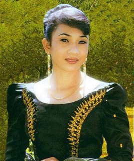 Pisith Pilika Cambodian ballet dancer