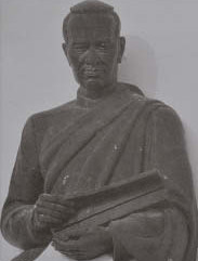 File:Statue of King Borommatrailokkanat.jpg