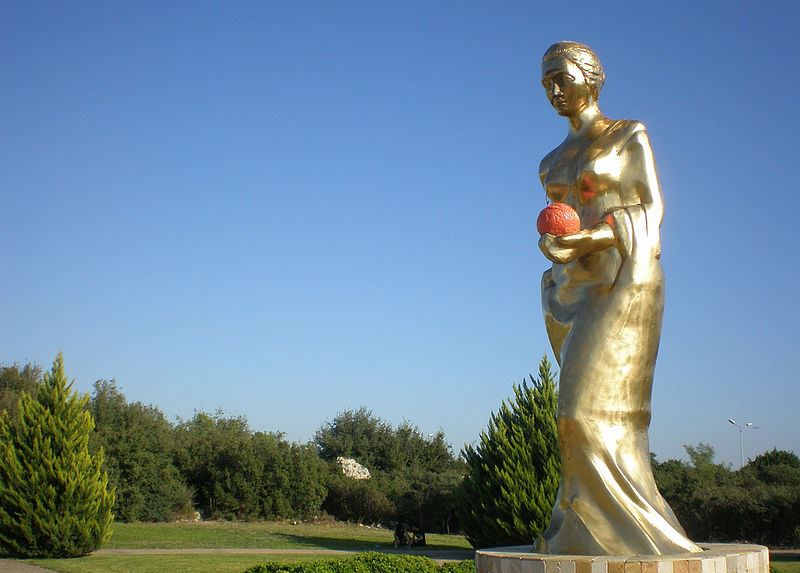 File:Venus Statuette.jpg