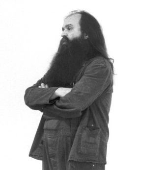 <span class="mw-page-title-main">Carl Andre</span> American artist (1935–2024)