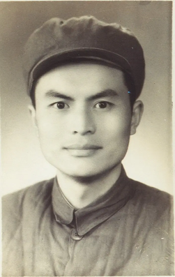 File:Li Rui studio portrait, 1947.png