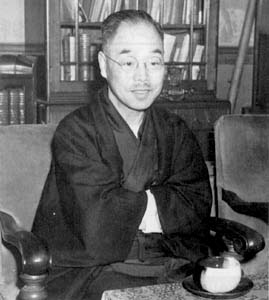 Katsuzou-nishi-sitting.jpg