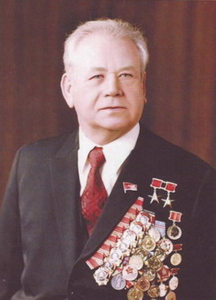 <span class="mw-page-title-main">Andrei Kirilenko (politician)</span> Soviet politician (1906–1990)