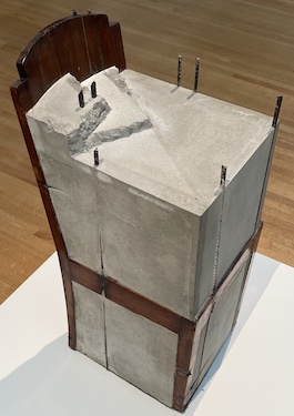 File:Untitled, 1997-1999, Doris Salcedo.jpg