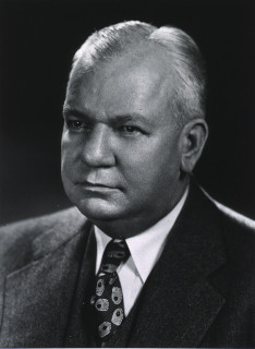 File:Claude S. Beck.jpg