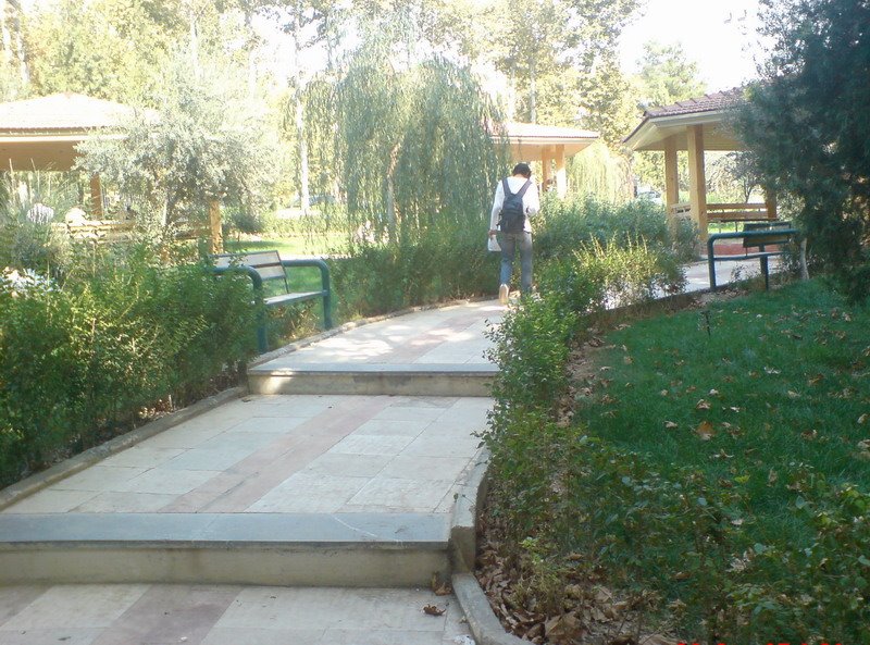 File:Imam Hossein University Campus 4.jpg