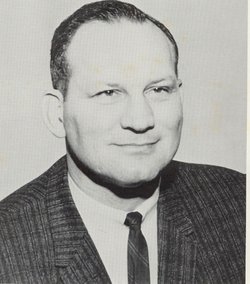 <span class="mw-page-title-main">Russ Faulkinberry</span> American football player and coach (1928–2005)