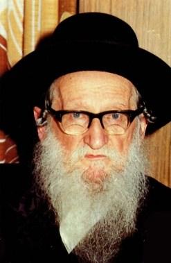 File:Yitzchok Yaakov Weiss.jpg