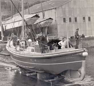 File:Tobermory Lifeboat Sir Arthur Rose.jpg