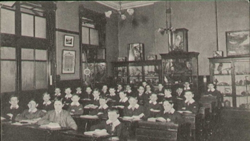 File:Manchester Grammar School class in 1908.jpg
