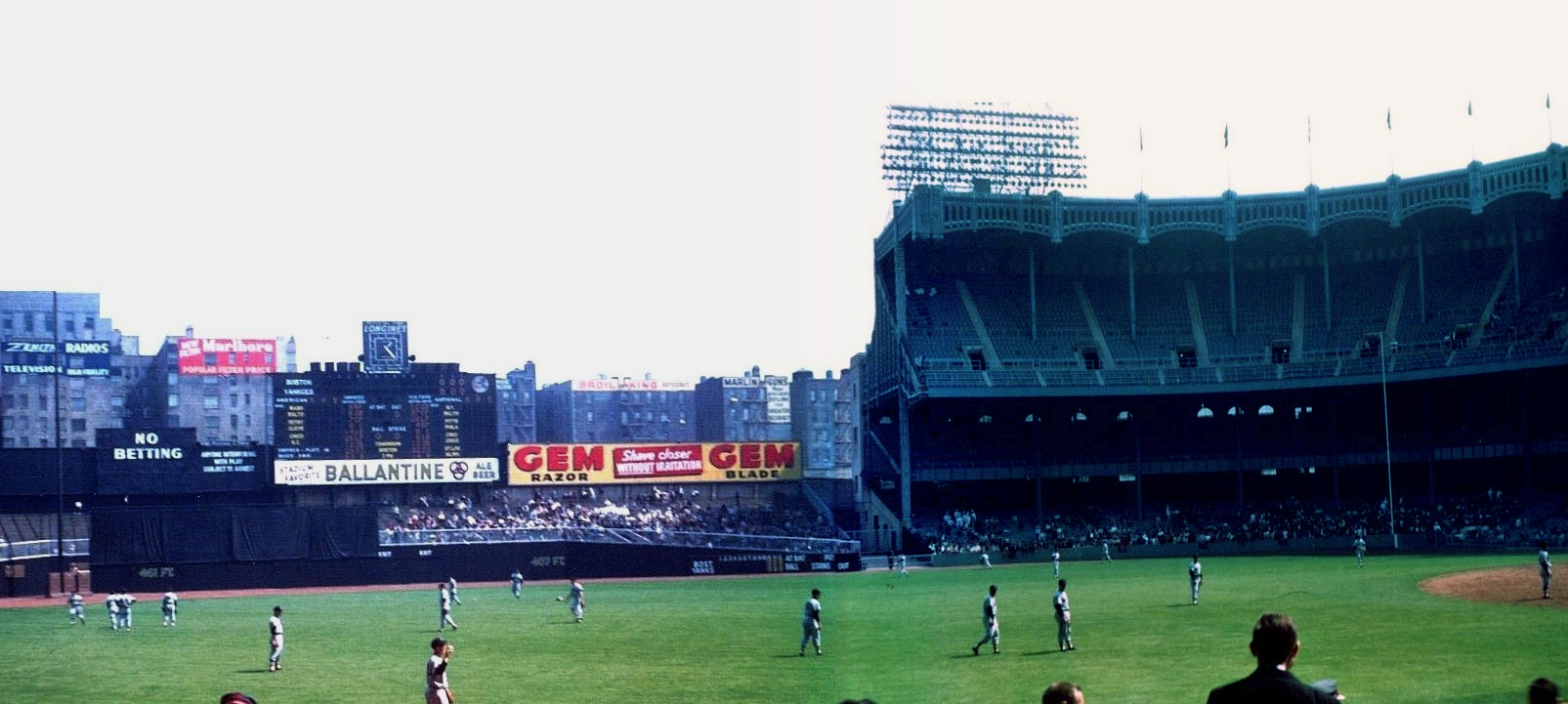 Yankee Stadium - Wikipedia