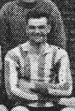 Andrew Heeps, Fußballspieler des FC Brentford, 1928.jpg