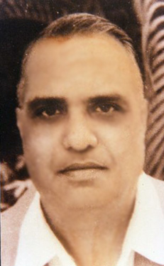 <span class="mw-page-title-main">Dinakara Desai</span> Indian politician and poet