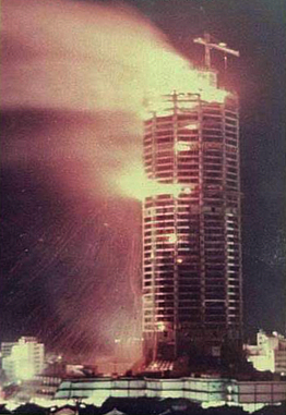 File:Komtar fire 1983.png