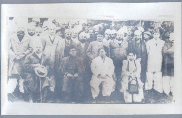 File:Darband 1948, Governer frontier and PM.jpg