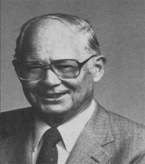 <span class="mw-page-title-main">Warren D. Niederhauser</span> American chemist (1918–2005)
