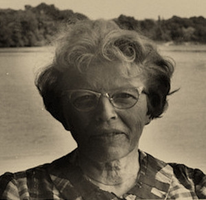 <span class="mw-page-title-main">Lorine Niedecker</span> American poet (1903–1970)