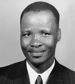 <span class="mw-page-title-main">Kaiser Matanzima</span> South African politician (1915–2003)