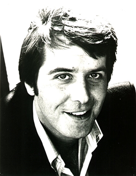 File:Christopher Mitchell (actor).jpg