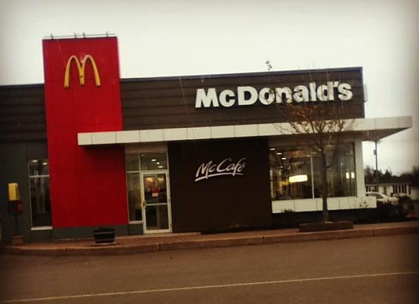 File:Summerside mcdonalds.jpg