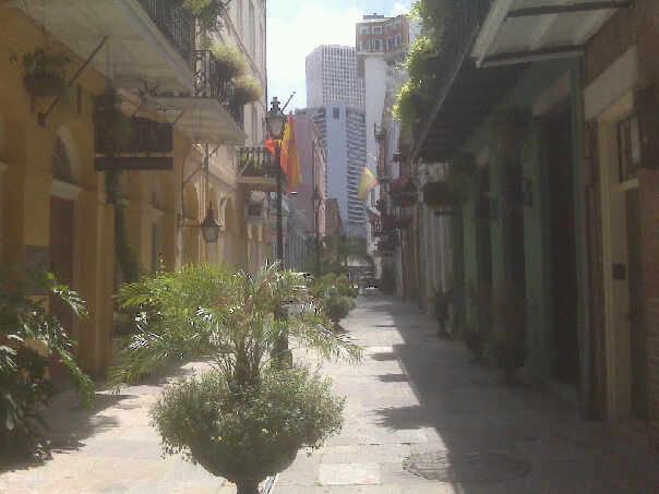 File:Pirates Alley, New Orleans -2009.JPG