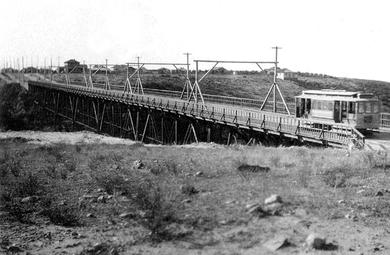 File:Switzer-canyon-trolley-bridge-1908.jpg
