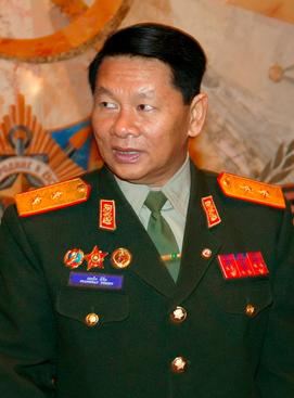 File:Douangchay Phichit.jpg