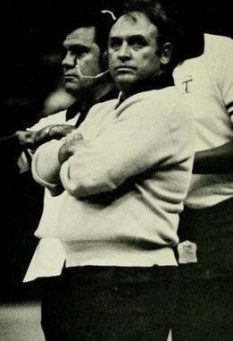 <span class="mw-page-title-main">Vince Gibson</span> American football player and coach (1933–2012)