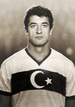 <span class="mw-page-title-main">Ercan Aktuna</span> Turkish footballer