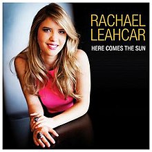 Мұнда Күн келеді Rachael Leahcar.jpg