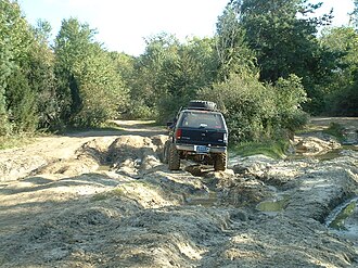 A Ford Explorer at the Mounds ExploreratMounds.JPG