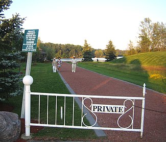 Preston Lake Beach Club (West Shore), with exclusive access to the lake