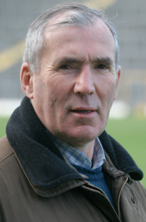 <span class="mw-page-title-main">Weeshie Fogarty</span> Irish Gaelic footballer, referee, and sports broadcaster (1941–2018)