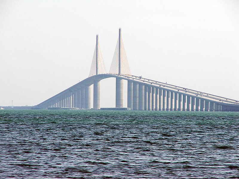 File:Sunshine-skyway-bridge-1024x768-0309.jpg