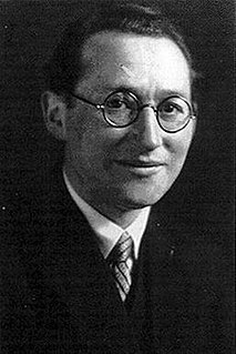 <span class="mw-page-title-main">Kurt Lewin</span> German-American psychologist