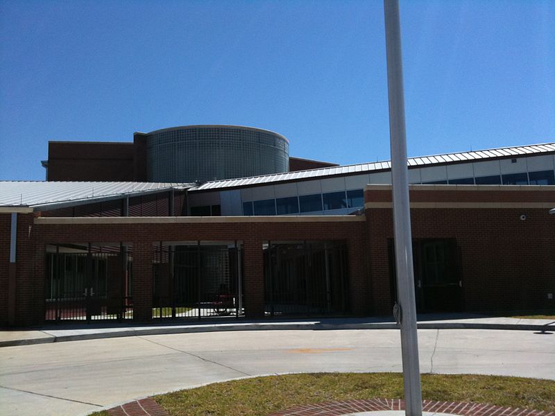 File:Chalmette Ninth Grade Academy.jpg