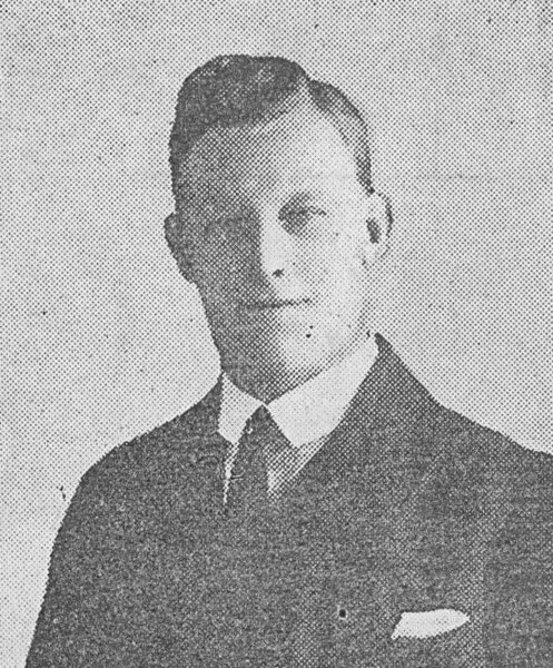 File:Archie Mitchell, Brentford FC manager, 1924.jpg