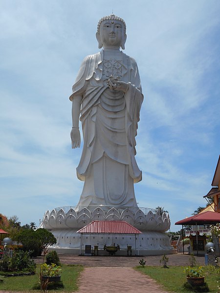 File:Wat Phothikyan Buddha.jpg