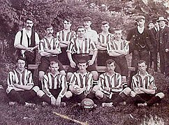 1904-05 team DartfordFootballClub1904.jpg